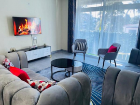 A lush 3bedroom Condo with Aircon and a Pool